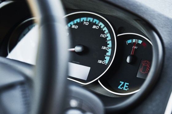 2 Seater Van con il migliore prezzo a Renault Kangoo e confortable alle caratteristiche, alla distanza in miglia, alla disposizione dei posti a sedere ed alla prestazione di motore