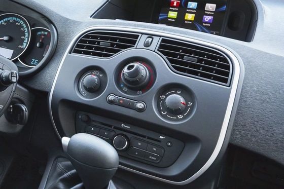 2 Seater Van con il migliore prezzo a Renault Kangoo e confortable alle caratteristiche, alla distanza in miglia, alla disposizione dei posti a sedere ed alla prestazione di motore