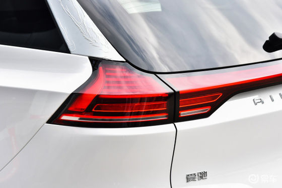 automobili elettriche pure AIWAYS U5 della lunga autonomia di 403km con velocità 160Km/H