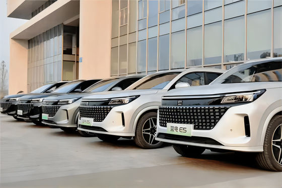 Dongfeng SUV elettrico di taglia media