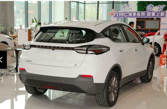 veicoli puri SUV Geely del mirtillo elettrico compatto EV della geometria C 550km/di 400km