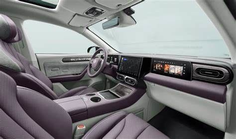 Veicoli elettrici ad alta velocità automobilistici SUV New Energy Lingpao C11 per gli adulti