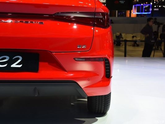 Automobile elettrica di New Energy Byd E2