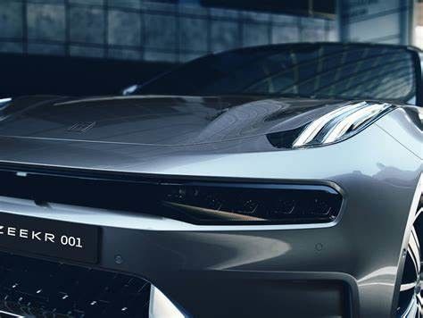 Zeekr 001 grande automobile elettrica autonomia 732km 6.9s di lusso a 100km/H