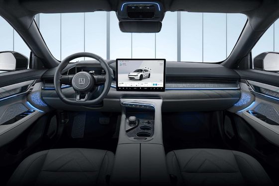 Zeekr 001 grande automobile elettrica autonomia 732km 6.9s di lusso a 100km/H