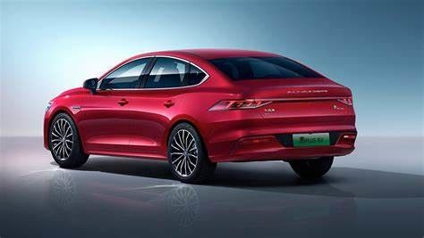 automobili elettriche di medie dimensioni di 400km