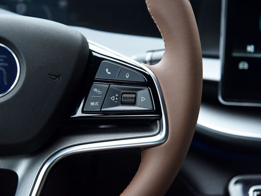 automobili elettriche di medie dimensioni di 400km