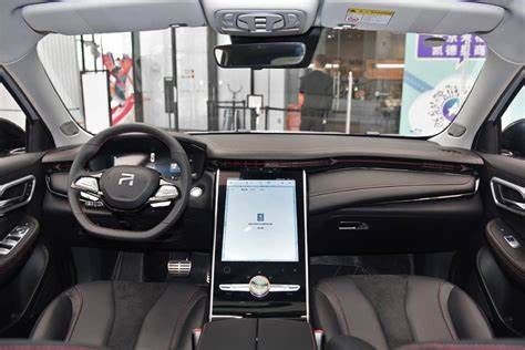 La meraviglia ER6 di Feifan autonomia ruota SUV ad alta velocità automatico delle automobili il FWD 4 di EV