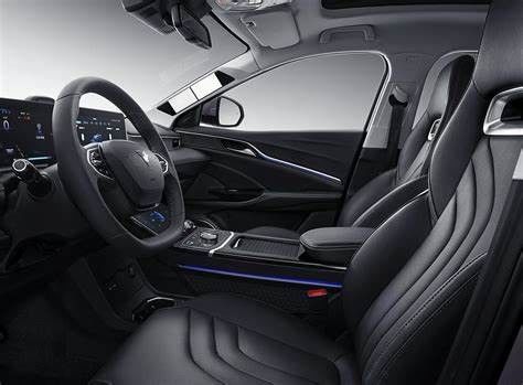 Di Neta U pro Zhi 400 piccola SUV mini EV automobile elettrica 150km/h delle automobili FWD New Energy