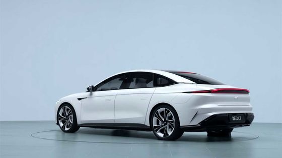 Veicoli elettrici delle automobili elettriche 615km New Energy di rendimento elevato di ZHIJI L7