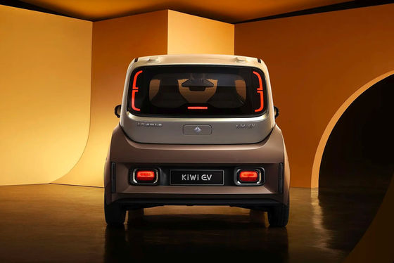 Piccole automobili elettriche adulte automatiche Baojun Kiwi High Speed New Energy 105km/h di SUV