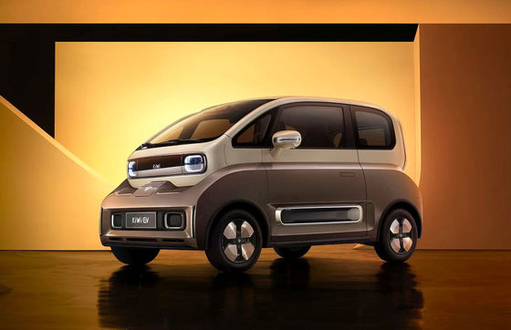 Piccole automobili elettriche adulte automatiche Baojun Kiwi High Speed New Energy 105km/h di SUV