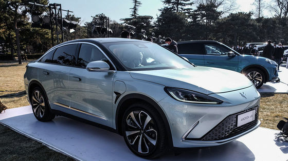 Piccola SUV automobile elettrica della direzione della mano sinistra della gamma FWD delle automobili 500km di ARCFOX S