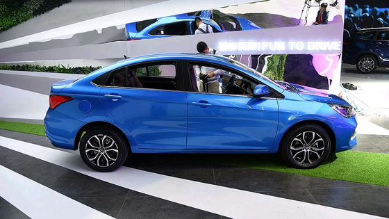 Le automobili elettriche pure di Chery Arrizo E velocemente fanno pagare la gamma della porta 401km di Seater 4 dell'automobile 5 di SUV