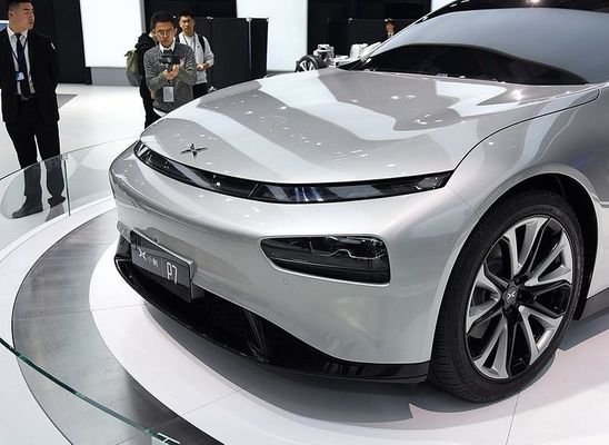 Automobile elettrica Xpeng P7 Nedc 2WD 4WD 480 delle limousine intelligenti una gamma di 586 670 706km