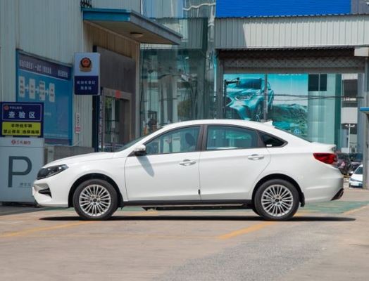 Automobili elettriche amichevoli Dongfeng Fengxing S60 180km/h della gamma 415km ECO