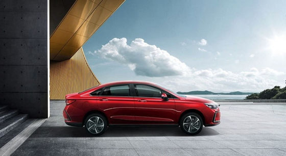 La seconda mano elettrica Pechino EU5 di BAIC SUV più R600 ha utilizzato le automobili della guida a sinistra