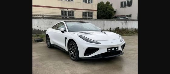 64.27kwh Veicoli a batteria @NEZHA GT 560km Range Risparmio energetico 2 porte 4 posti Hardtop Sport Car