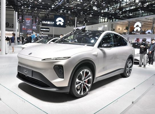 SUV At NIO EC7 75kWh Auto elettrica con motore che fornisce 480 kW