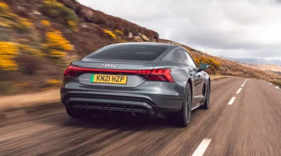 2023 Audi e-Tron GT L'ultima auto elettrica a quattro porte con 673 CV 480 km CLTC e 93.4kwh di capacità della batteria