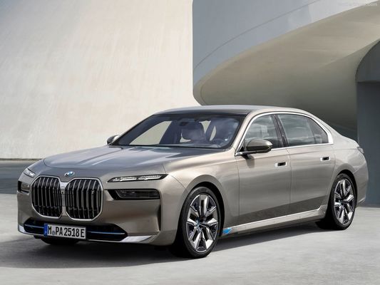 Nuovo veicolo energetico per BMW i7 2023 xDrive60L lusso sedili sportivi per auto per adulti veicoli elettrici
