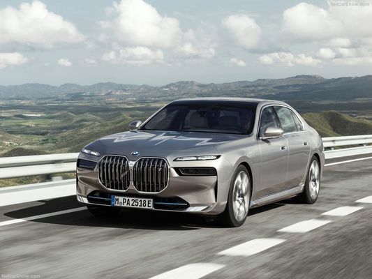 Nuovo veicolo energetico per BMW i7 2023 xDrive60L lusso sedili sportivi per auto per adulti veicoli elettrici