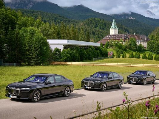 Nuovo veicolo energetico per BMW i7 2023 xDrive60L lusso sedili sportivi per auto per adulti veicoli elettrici