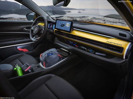 Piccolo Compatto Famiglia focalizzata tutto crossover SUV elettrico Jeep Avenger Con WLTP400km