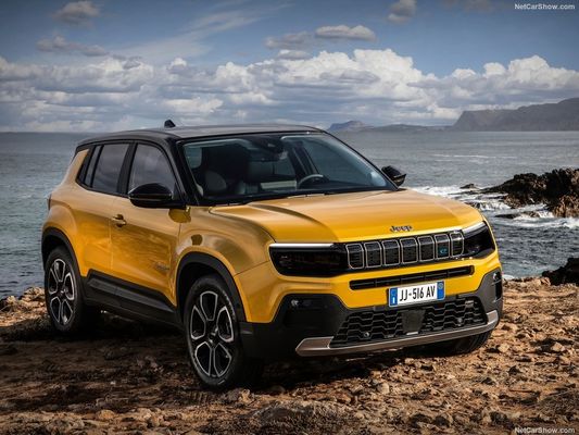 Piccolo Compatto Famiglia focalizzata tutto crossover SUV elettrico Jeep Avenger Con WLTP400km