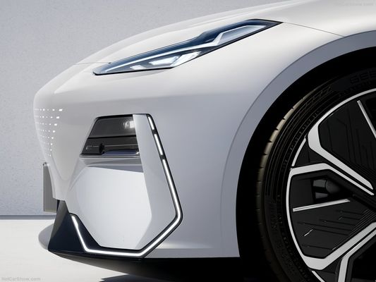 Geely Galaxy E8 Ev Electric Car 2024 550Kw Max New Energy Vehicle Sedan con un solo motore a 190km/h Max velocità