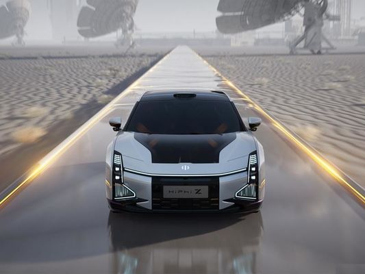 2023 Pure Electric Sedan Hiphi Z 4WD Electric Car con autonomia di 705 km