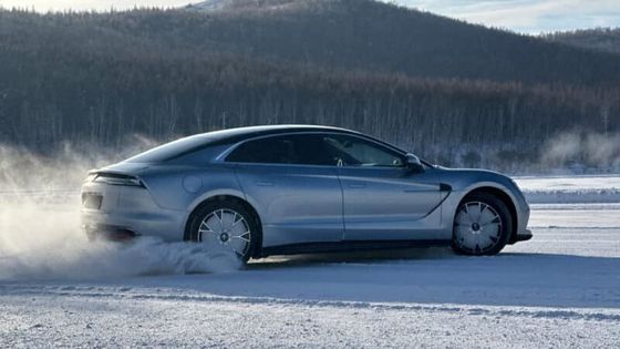 PRESALE 2024 Nuova auto elettrica BYD Yangwang U7 Sedan Resistenza al vento di Cd 0,195 240Kw Potenza del motore