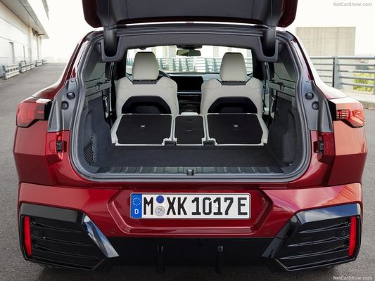 Hot Sale Auto elettrica a lungo raggio 2024 per BMW IX2 449Km High Speed Auto auto a nuova energia