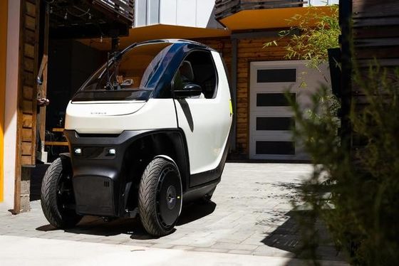 Mini ev car@ Nimbus One Un'auto compatta e inclinabile in grado di raggiungere velocità fino a 50mph w/ batteria per il pendolarismo urbano