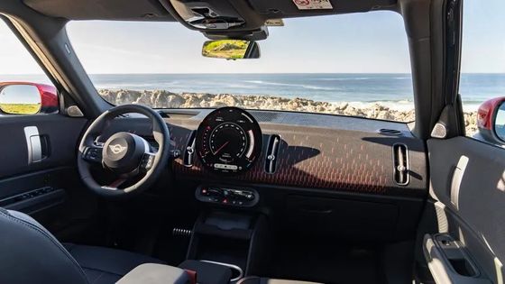 2024 Auto elettrica pura Mini Cooper Countryman E SUV di famiglia con forma a scatola 462km di autonomia con 150km di potenza del motore