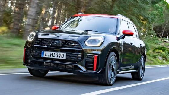 2024 Auto elettrica pura Mini Cooper Countryman E SUV di famiglia con forma a scatola 462km di autonomia con 150km di potenza del motore