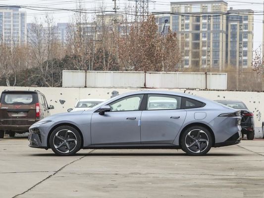 2024 Pure Electric Hatchback Dongfeng eπ 007 Auto elettrica con autonomia di 530 km