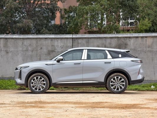 Chery Yaoguang C-DM plug-in SUV ibrido elettrico con 1300 km di autonomia