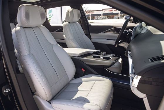 2024 Cadillac Lyriq 308 miglia di autonomia in una cabina molto più elegante NEW ENERGY LUXURY Sedan