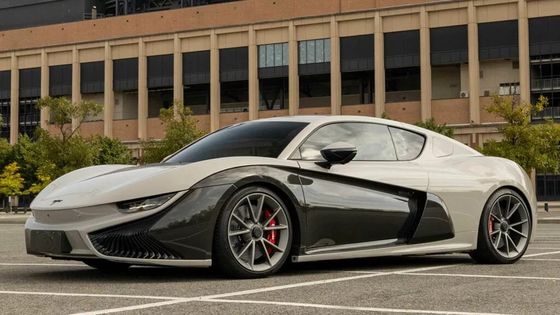 2024 Mullen GT Pure Electric Sports Car con autonomia di 380 km 4.2s Accelerazione da 0 a 100 km/h