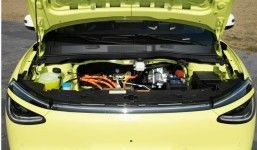 Nuove Pure EV Car Dongfeng Nammi 01 Hatchback EV E impressionante autonomia E batteria a stato solido