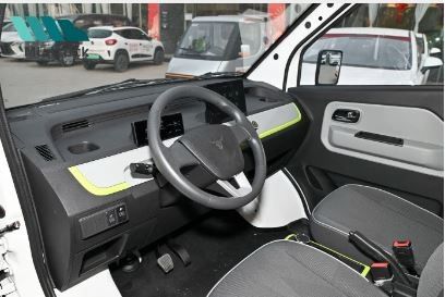 Neomor D05 micro scheda elettrica per furgoni elettrici si concentra sul campo della distribuzione logistica urbana, recinzione & van versio