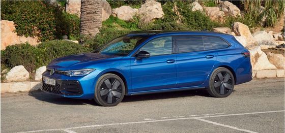 Versatile estate VW Nuova Volkswagen Passat PHEV 2024 Con 268cv e 400Nmof di coppia,7.4s Accelerazione