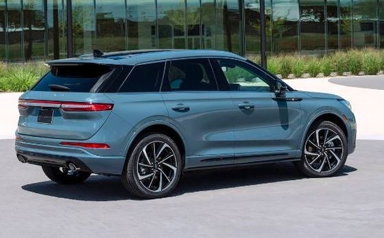 024 Lincoln Corsair Plug-In Hybrid Green Ev SUV 5 Passeggeri Lincoln Corsair ti avvolge in funzionalità intelligenti