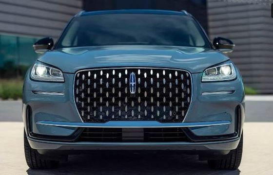 024 Lincoln Corsair Plug-In Hybrid Green Ev SUV 5 Passeggeri Lincoln Corsair ti avvolge in funzionalità intelligenti