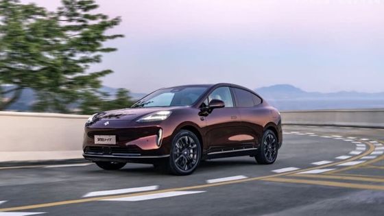 2023 Il GAC Aion Hyper HT Fastback SUVRWD Battery Swap Version con porte Gull Wing, 245 HP, 550 Km Of Range