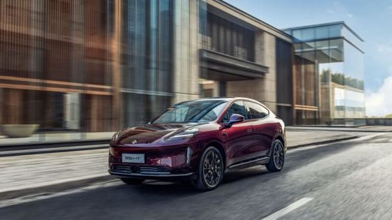 2023 Il GAC Aion Hyper HT Fastback SUVRWD Battery Swap Version con porte Gull Wing, 245 HP, 550 Km Of Range