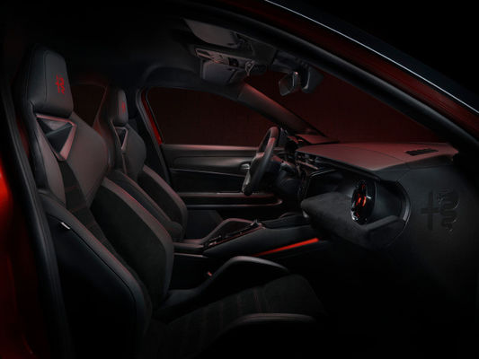 Prevendita La più sportiva auto compatta Alfa Romeo Prima EV Milano Con 2 opzioni di trasmissione 156ph&240ph WLTC 240miles