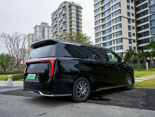 2024 GAC Trumpchi E9 Plug In Hybrid Electric MPV con 1032 km di autonomia