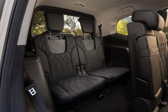 Nuova auto energetica 2023 TANK 500 PHEV AWD Trazione 180km/h velocità massima con 6,9sec 0-100accelerazione